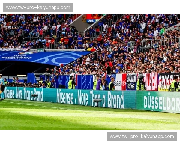 战报欧洲杯：每一刻都在燃烧的绿茵现场